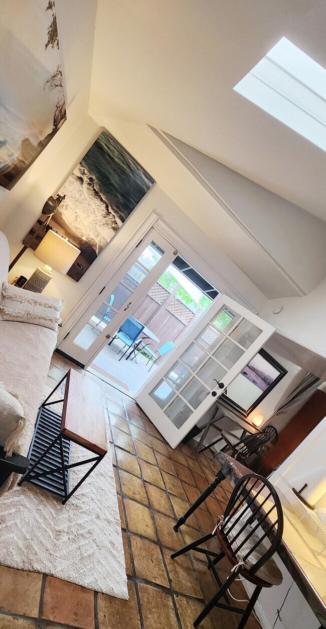 livingroom to porch - 682 Carlo Dr
