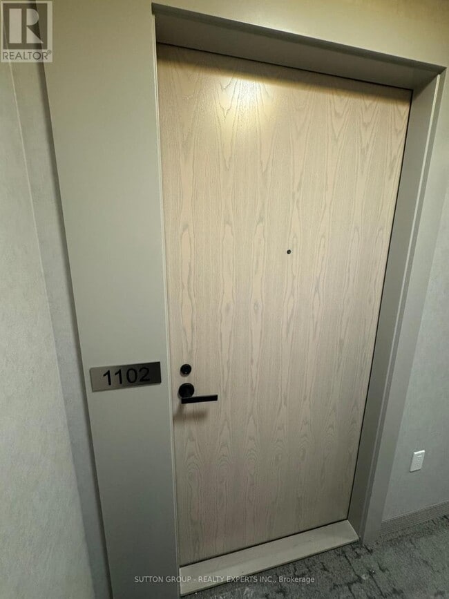 Building Photo - 8 Interchange Wy