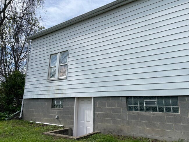 Foto del edificio - 11 Strabane Ave