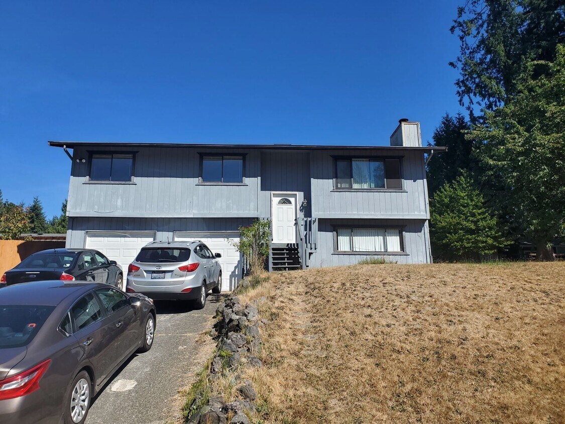 Primary Photo - 3 br, 2 bath House - 7307 Blackbird Dr NE