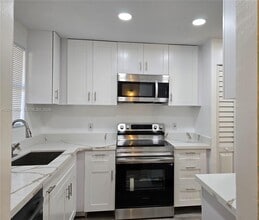Building Photo - 11477 NW 39th Ct