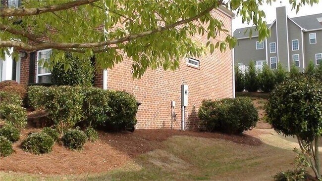 Building Photo - 5380 Plymouth Pl