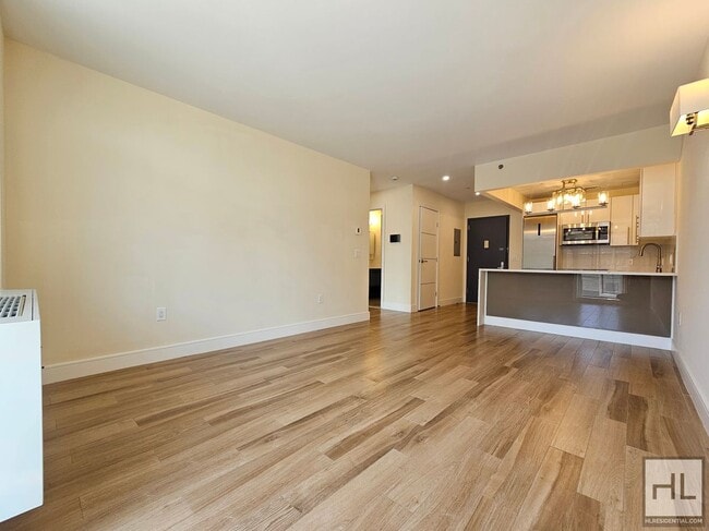 Building Photo - Modern 1-Bedroom with Balcony in Prime Nor...