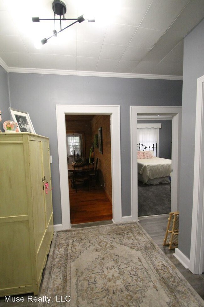 Building Photo - 2 br, 1 bath House - 120 Wilson St