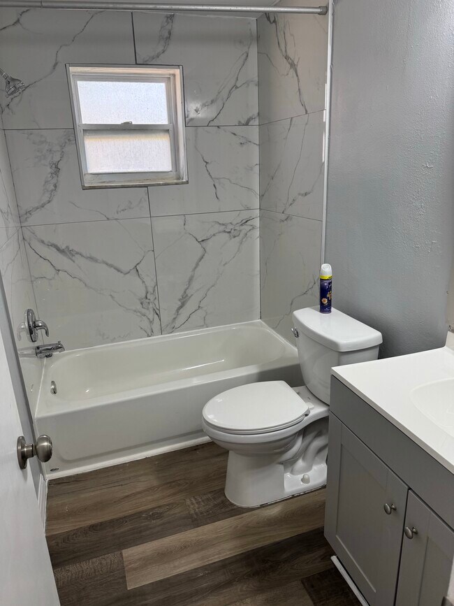 Foto del edificio - 9343 83rd Ln