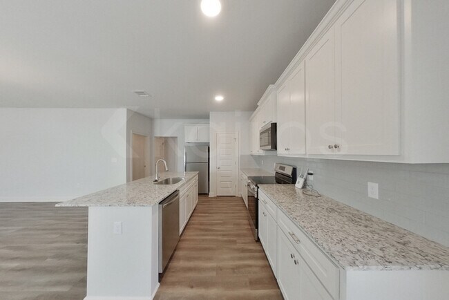 Foto del edificio - 17641 Carlisle Ave