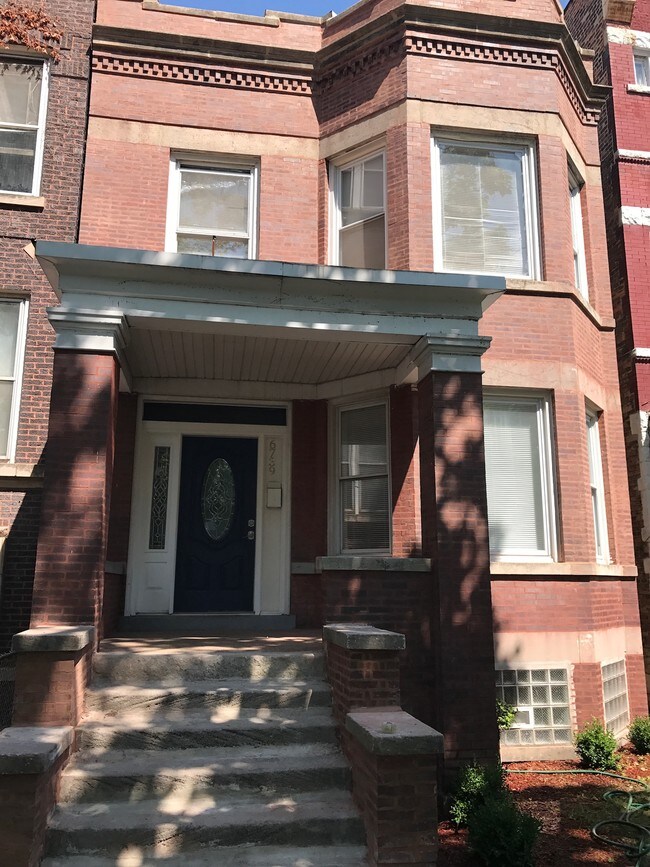 Unit #2 For Rent - 6739 S Emerald Ave