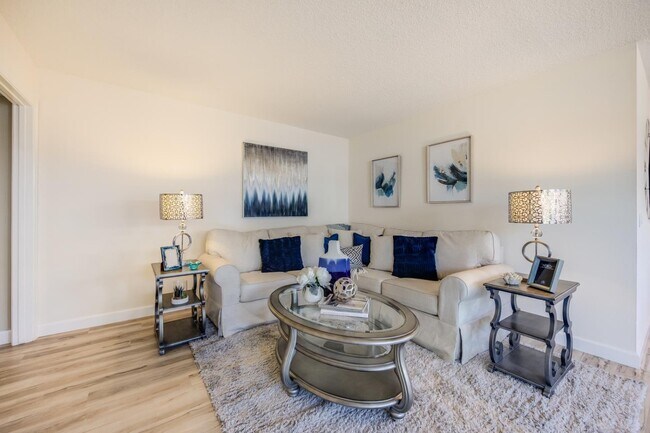 Foto del edificio - 934 Goodwin Ave