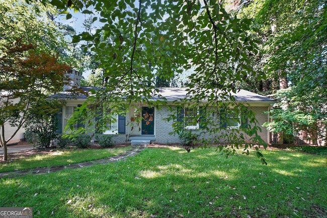 Building Photo - 807 Cardova Dr NE