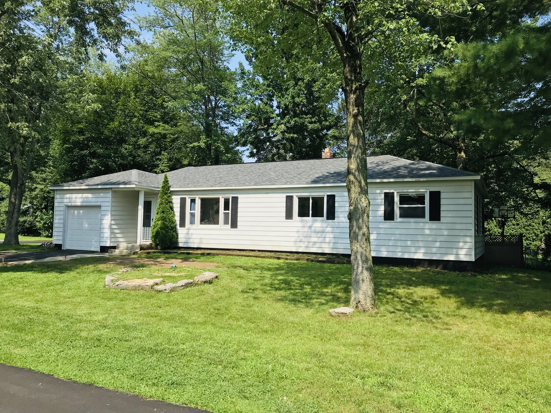 240 Kenwood Ave, Delmar, NY 12054 - House Rental in Delmar, NY ...