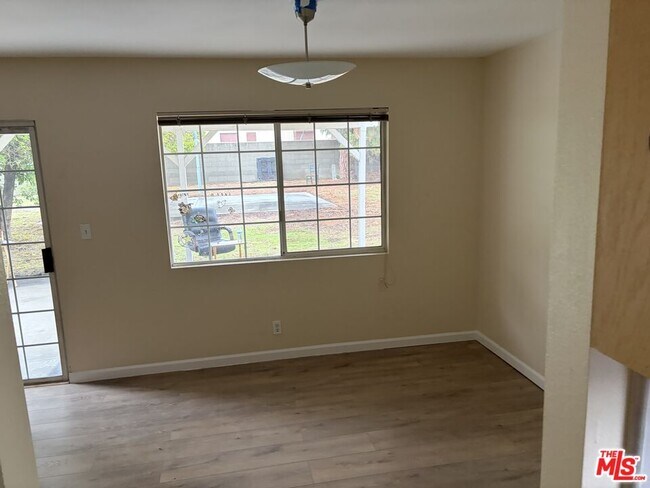 Foto del edificio - 20477 Mayall St