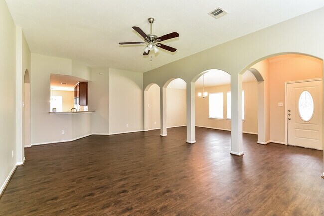 Foto del edificio - 3705 Burwood Ct