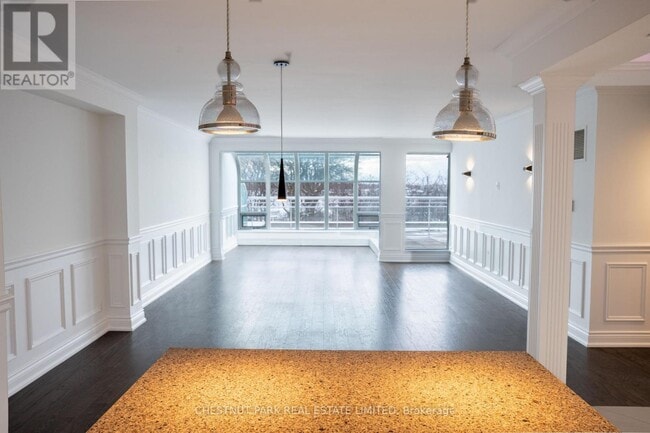 Building Photo - 480 Queens Quay W