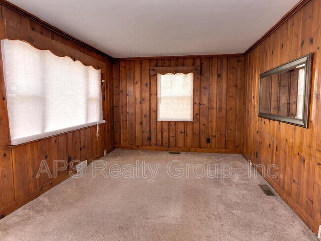 Building Photo - 3324 Arlington Dr