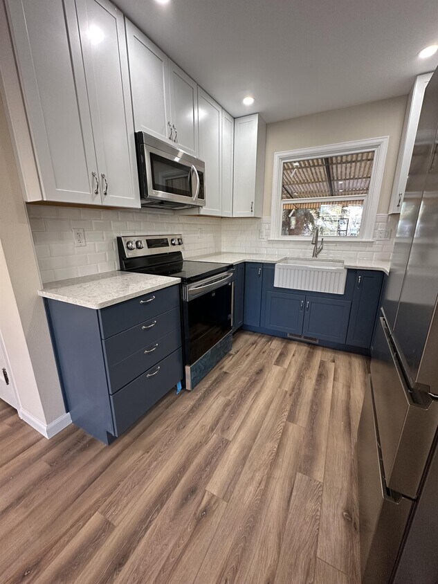 Foto principal - 3610 Dunn Ave