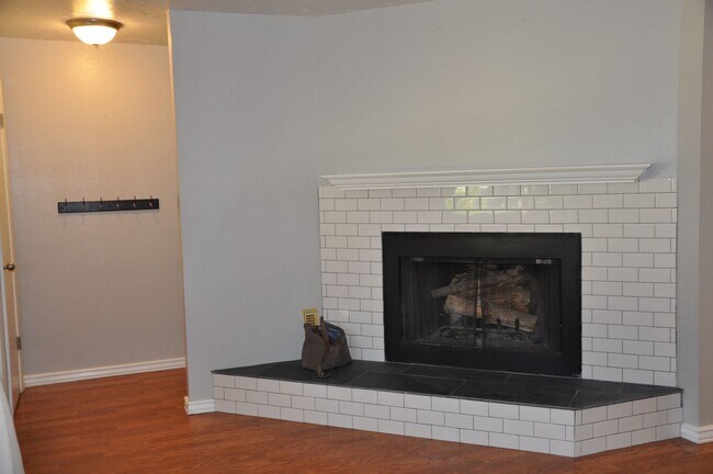 Foto del edificio - Beautiful 2 bedroom on the east side!