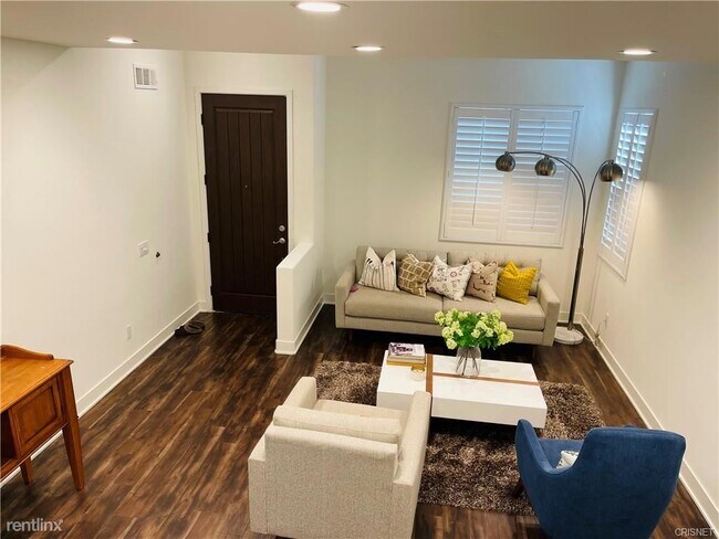 Foto del edificio - 5 br, 4 bath House - 19707 Corbin Ln