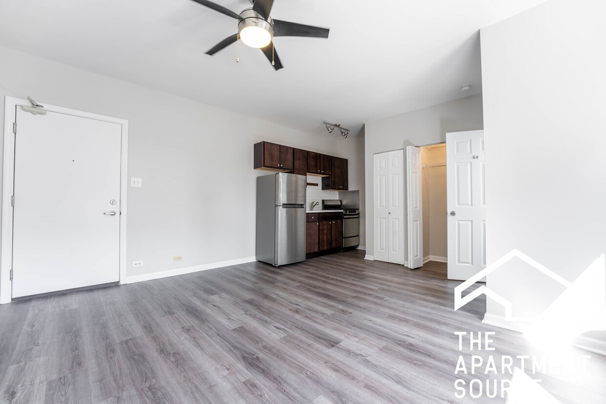 Foto principal - 1621 N Humboldt Blvd