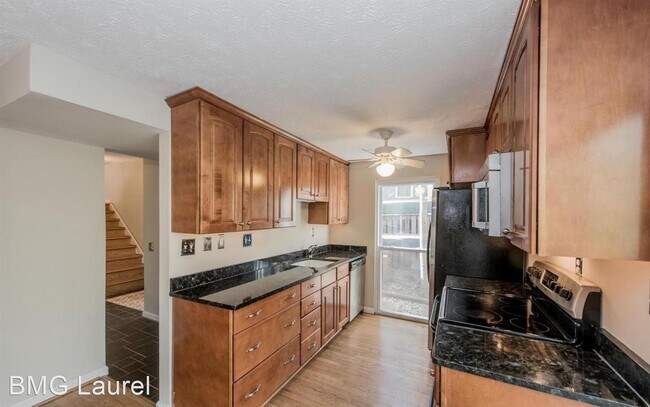 Building Photo - 3 br, 1.5 bath House - 6013 Jamina Downs