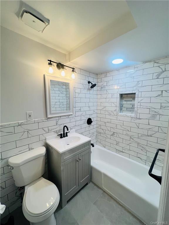 Building Photo - 437 Palisade Ave