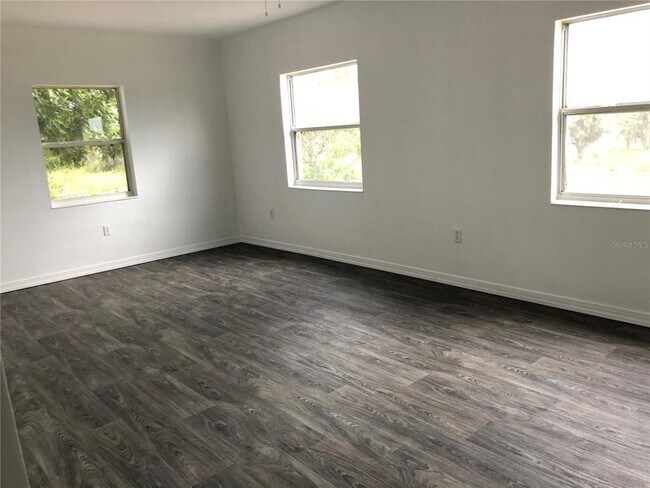 Foto del edificio - 12838 Florida Ave