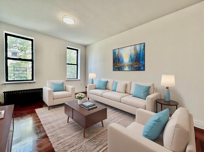 Building Photo - 607 W 137th St
