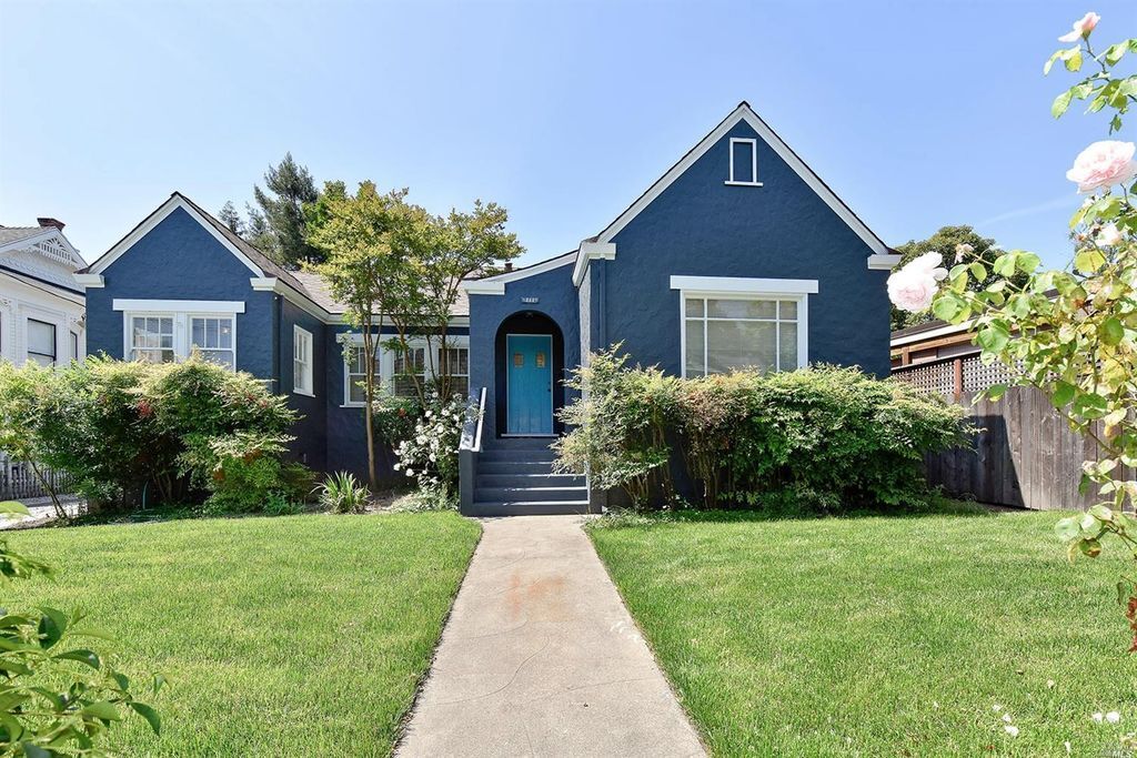 212 7th St, Petaluma, CA 94952 Condo for Rent in Petaluma, CA