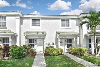 Building Photo - 10100 Poppy Hill Dr