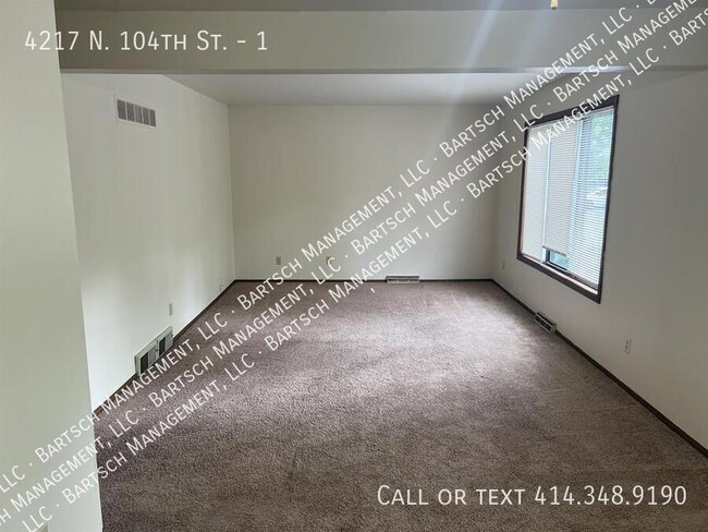 Foto del edificio - 4217 N 104th St