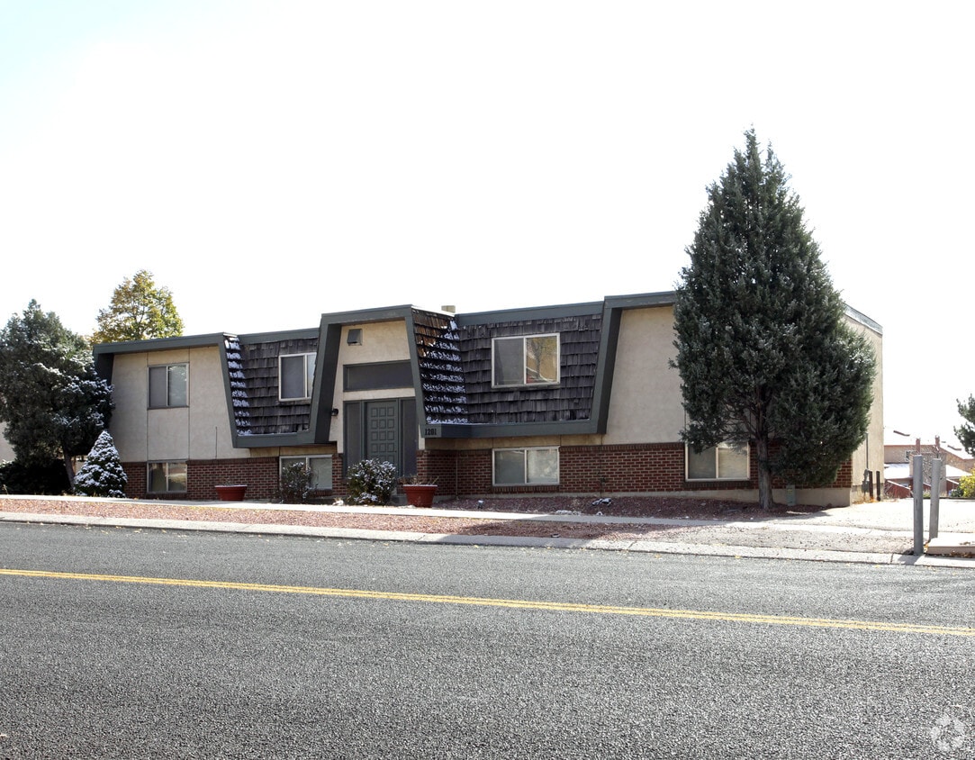 Foto principal - 1201 Holland Park Blvd