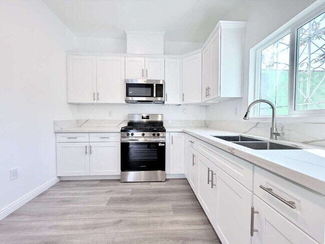 Foto del edificio - 2252 E 103rd St