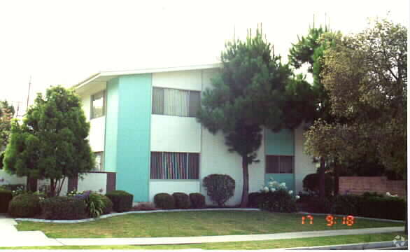 Foto del edificio - 136-150 Brentwood Ave