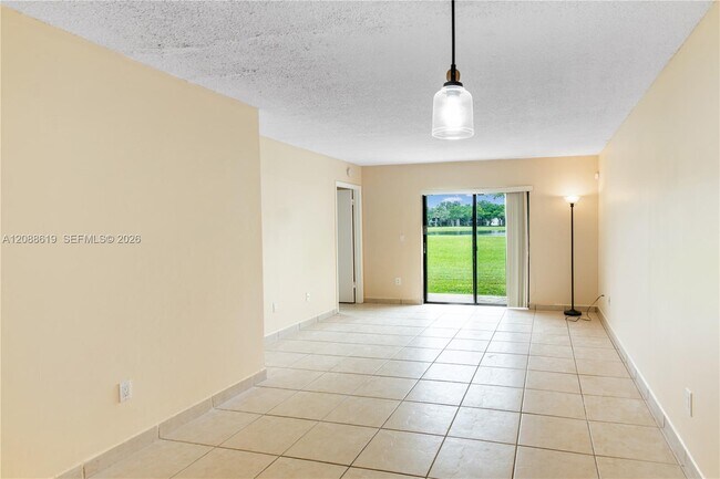 Foto del edificio - 14935 SW 104th St