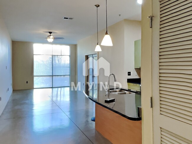 Foto del edificio - 89 Mangum St SW Apt 206