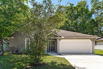 Building Photo - 946 Long Lake Dr