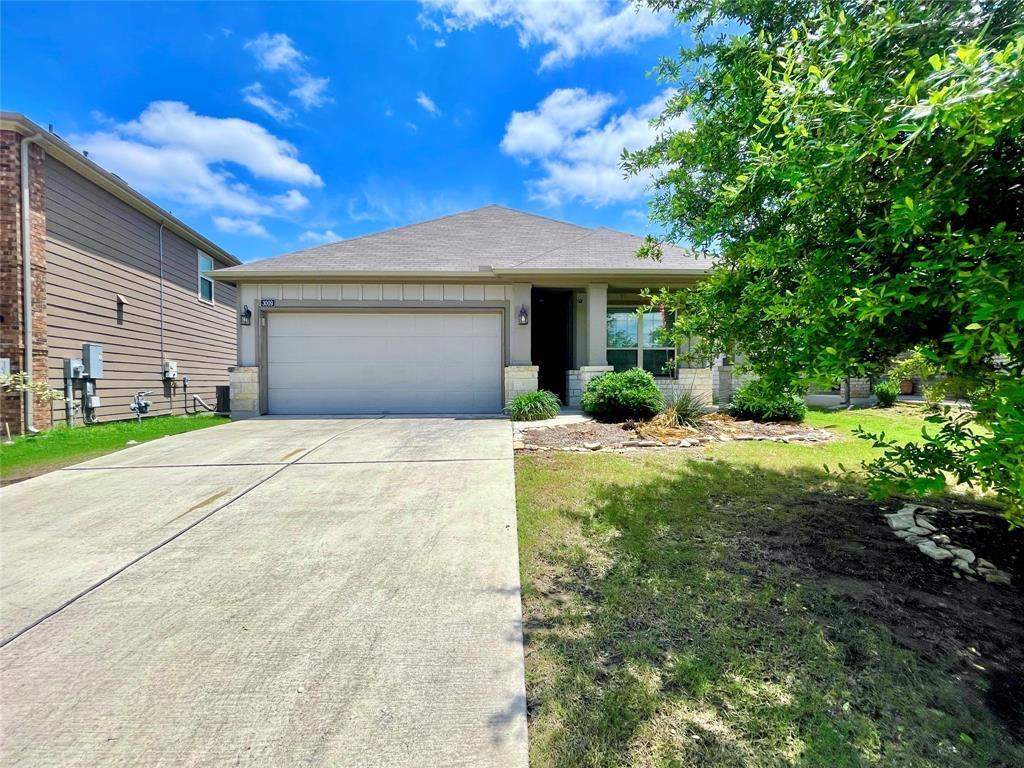 Foto principal - 3009 Lions Tail St