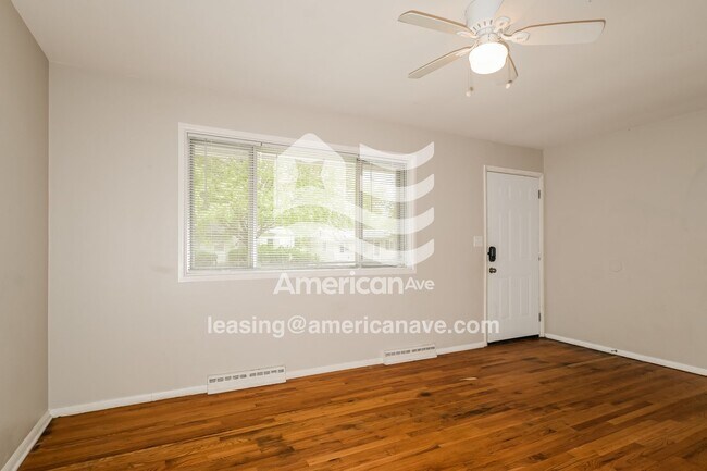 Building Photo - 1214 Baron Ave