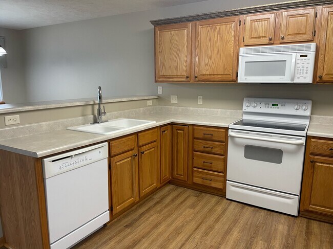 Foto del edificio - 6800 S 89th St