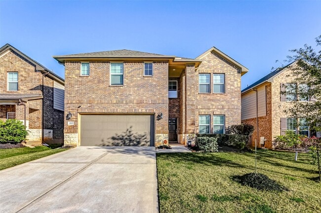 Building Photo - 2165 Woodland Pine Dr