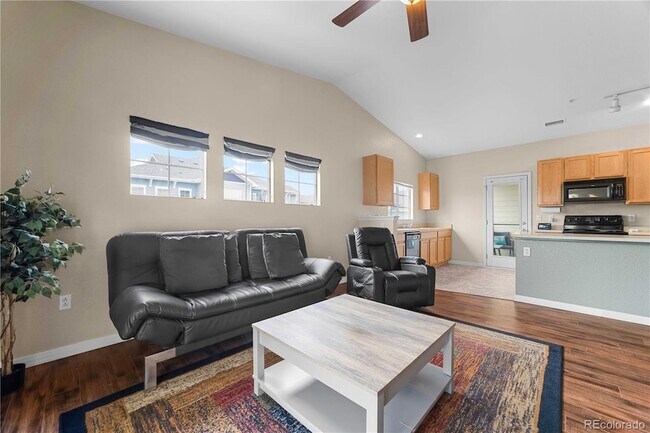 Building Photo - 9569 Pearl Cir