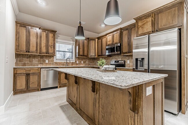 Foto del edificio - Beautiful home awaits you!