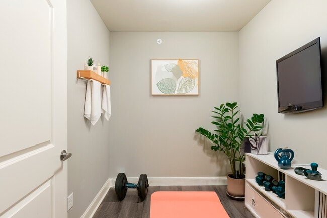 Bonus Room - Den/ Flexible Space - Grove Park