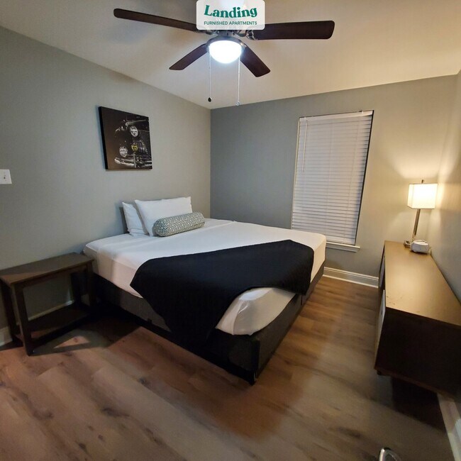 1132 Carondelet St Unit 3.1320524, New Orleans, LA 70130 Room for