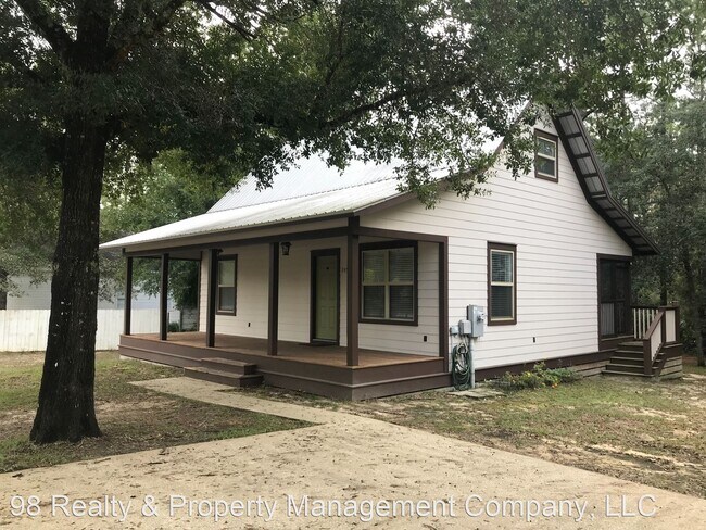 Foto del edificio - 3 br, 2 bath House - 245 Pine Street