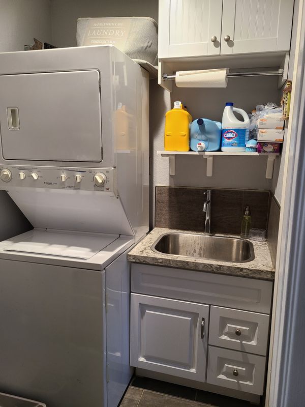 Foto del edificio - 644 E Birch St
