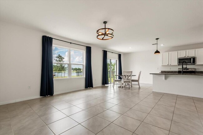 Foto del edificio - 6814 Grace Hammock Rd