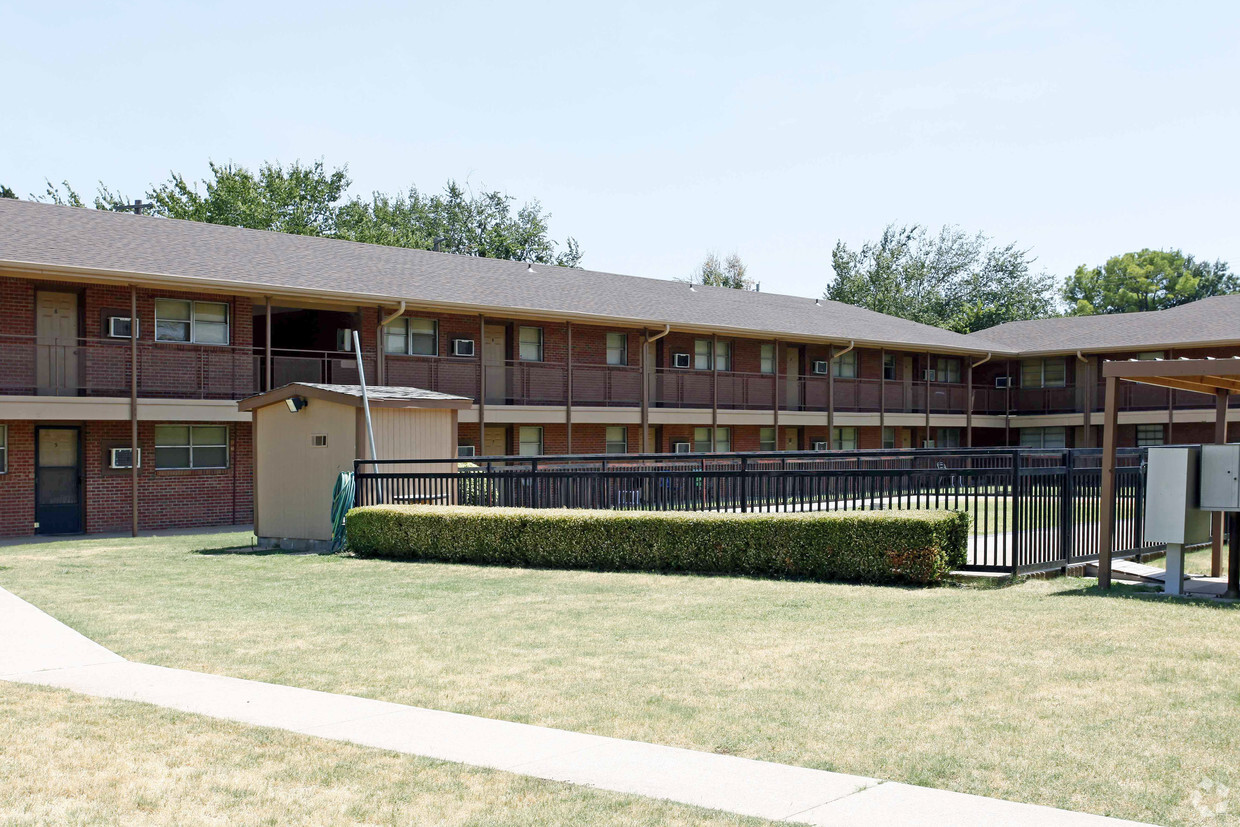 Building Photo - Airmen's Apartments