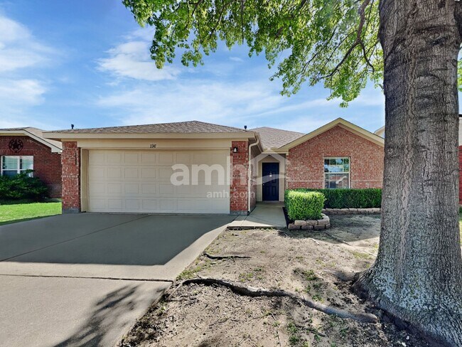 Building Photo - 11141 Pleasant Wood Ln