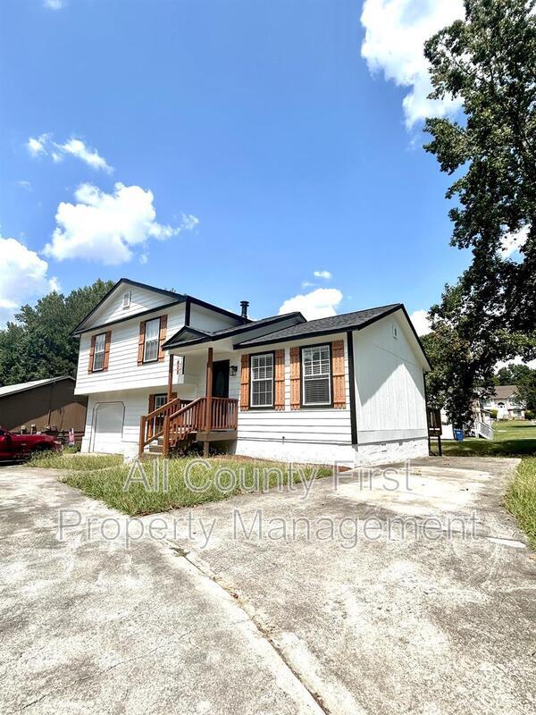 Building Photo - 405 Kimberly Forest Way