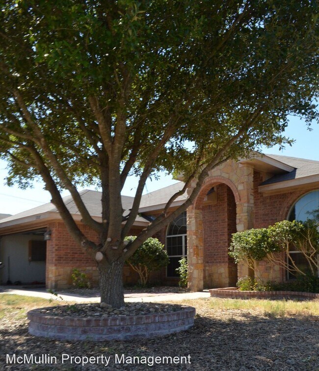 Building Photo - 3 br, 2 bath House - 1807 Bryce Ct